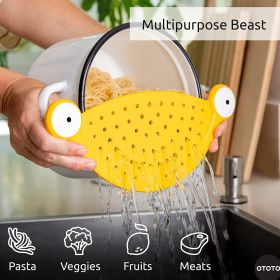 1pc Pasta Strainer - Cute Monster Eye Design - BPA Free Kitchen Accessory Gift